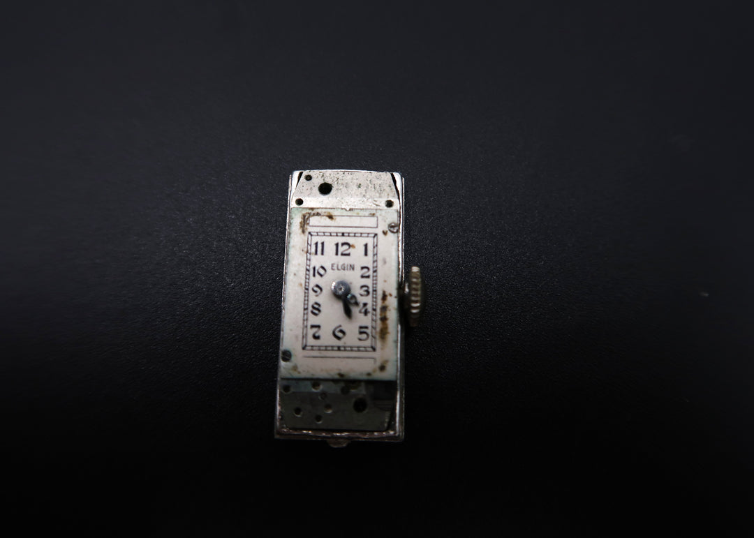 p497 Vintage 1930's Elgin Ladies Swiss Platinum Diamond watch