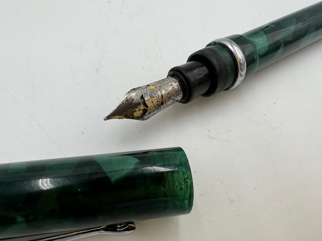 t624 Classic Conklin Green Fountain Pen