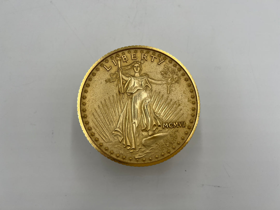 t664 Vintage Gold Bulova Walking Liberty Travel Alarm Clock