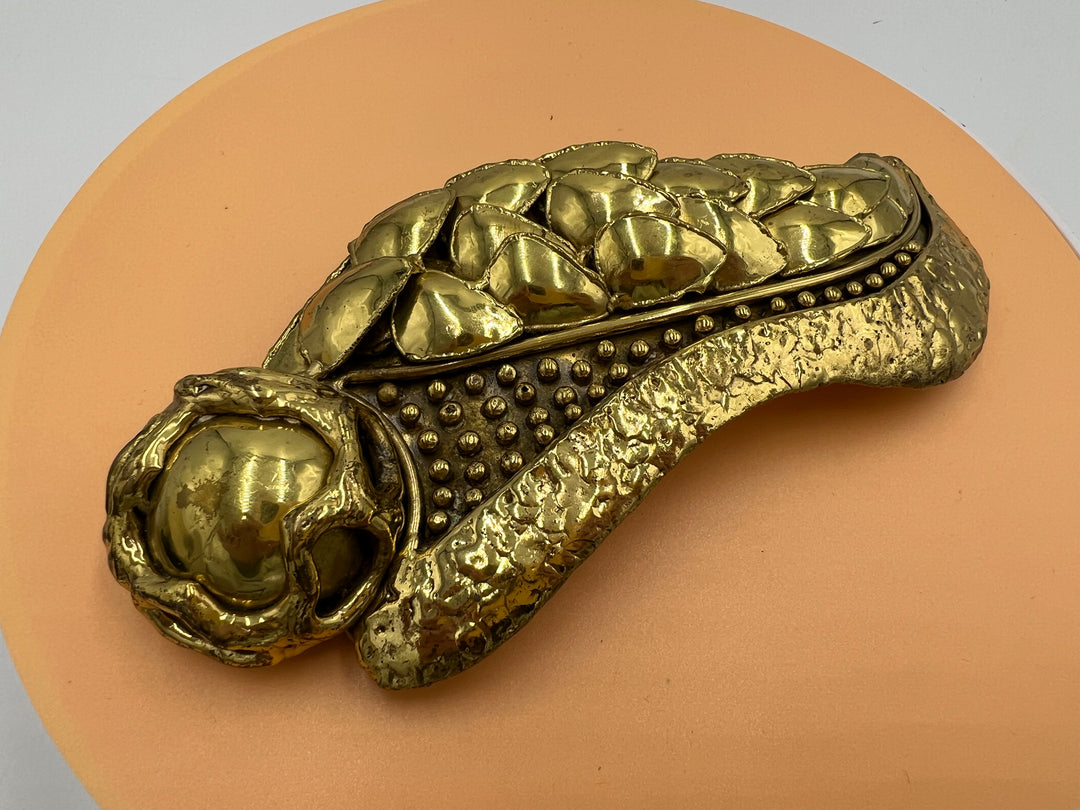 t676 Vintage Intricate Gold Tone Men's Belt Buckle