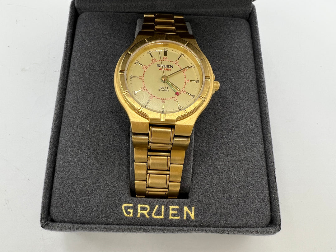 t693 Vintage Gruen Gold Tone Quartz Men's Watch