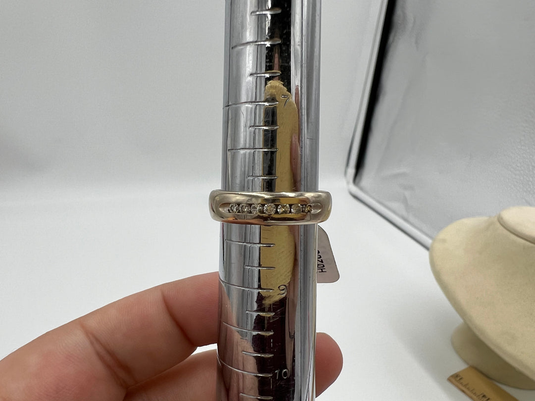 t706 Elegant White Gold and Diamond Wedding Band 5mm