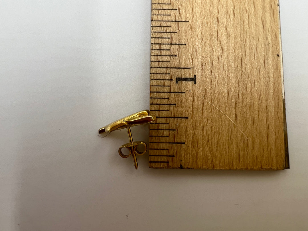 t735 Beautiful 18k Yellow Gold Graffiti X Earrings