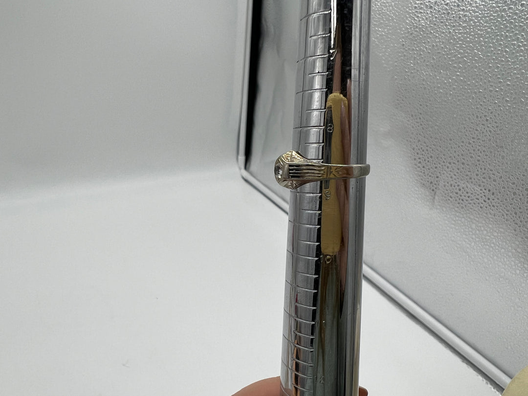 t744 Beautiful Vintage White Gold Cubic Zirconia Engagement Ring