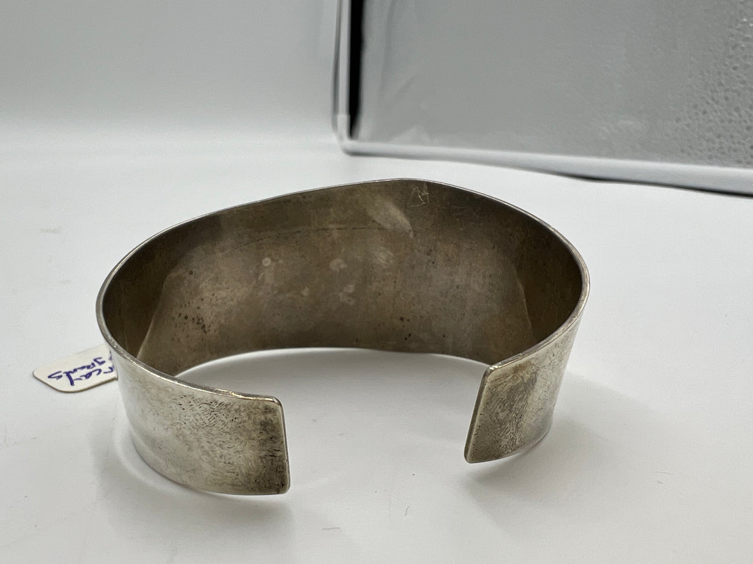 t752 Elegant De Marcay Gold and Silver Bangle Bracelet