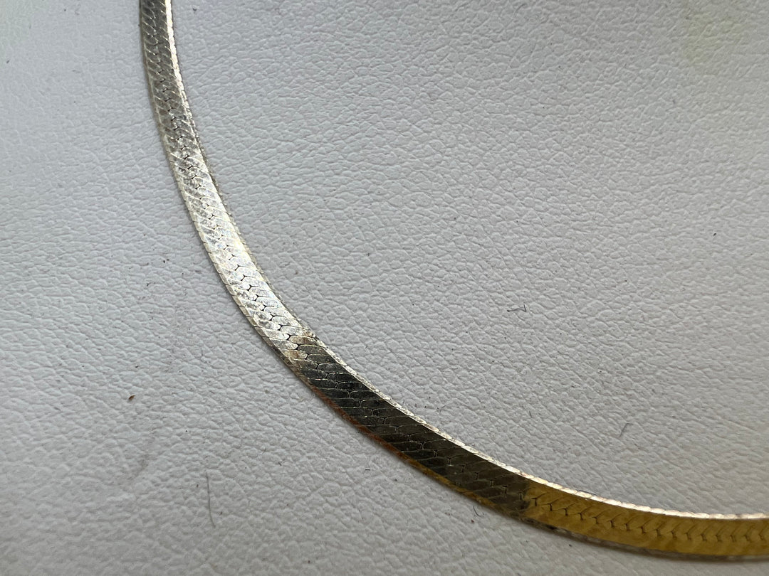 t834 Simplistic Sterling Silver Herring Bone Chain