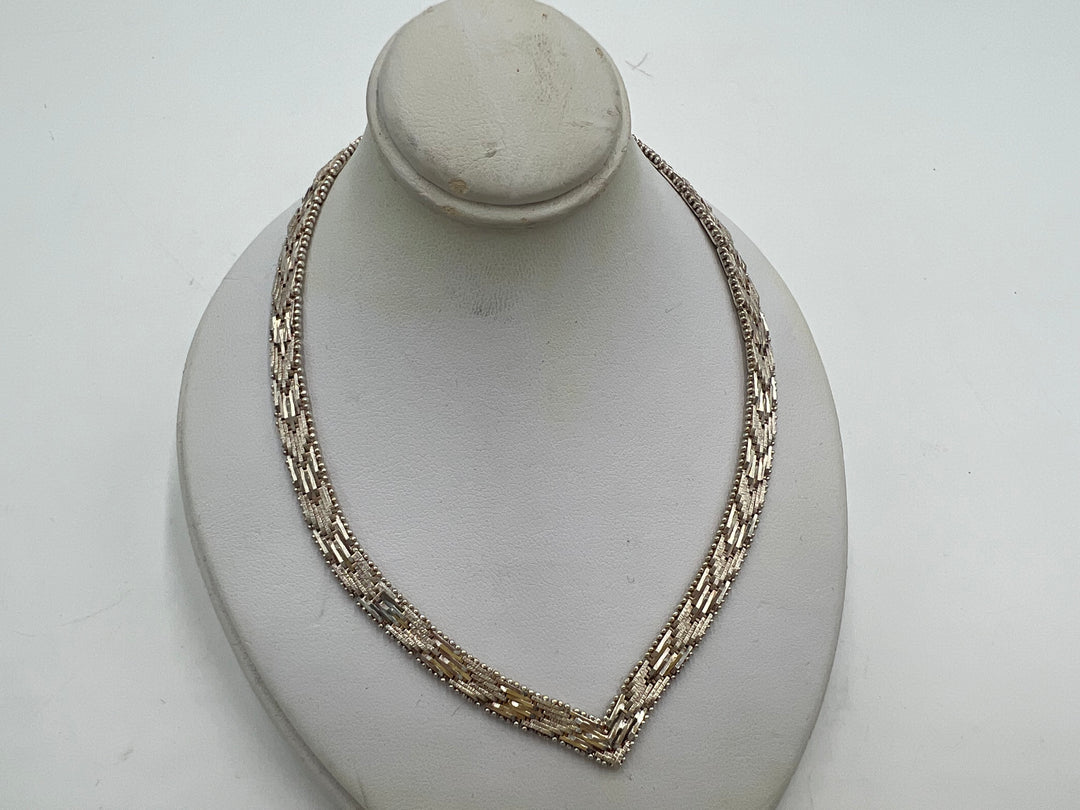 t836 Beautiful Sterling Silver Woven Chevron Chain Set