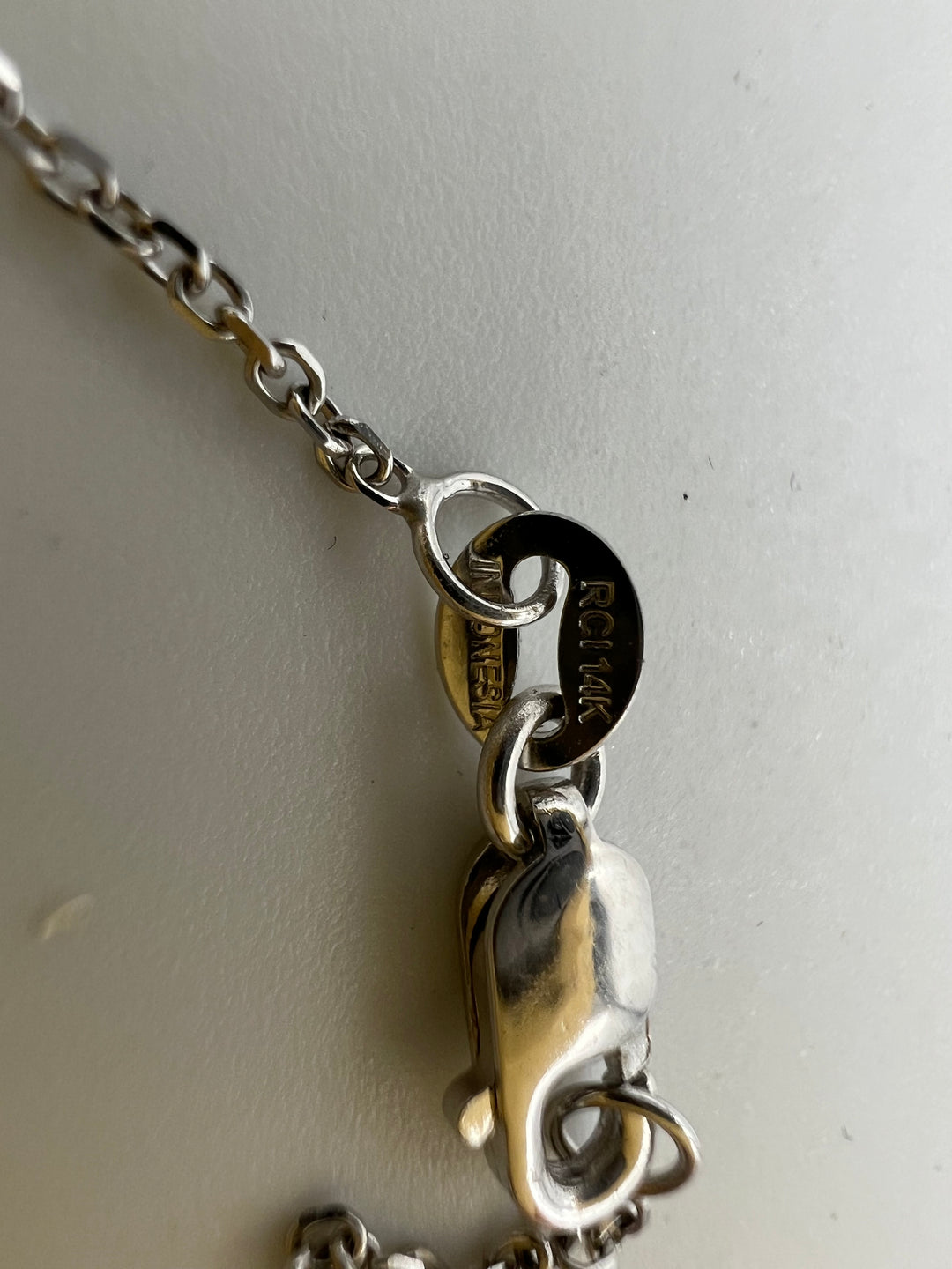 t839 Beautiful White Gold Link Chain Blue Stone Pendant Necklace