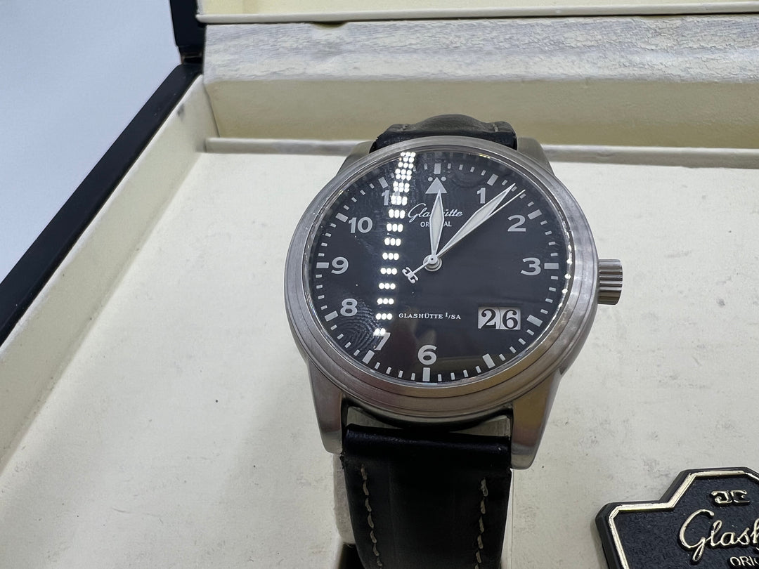 t876 Glashutte Original Senator Navigator Panorama Date Wrist Watch