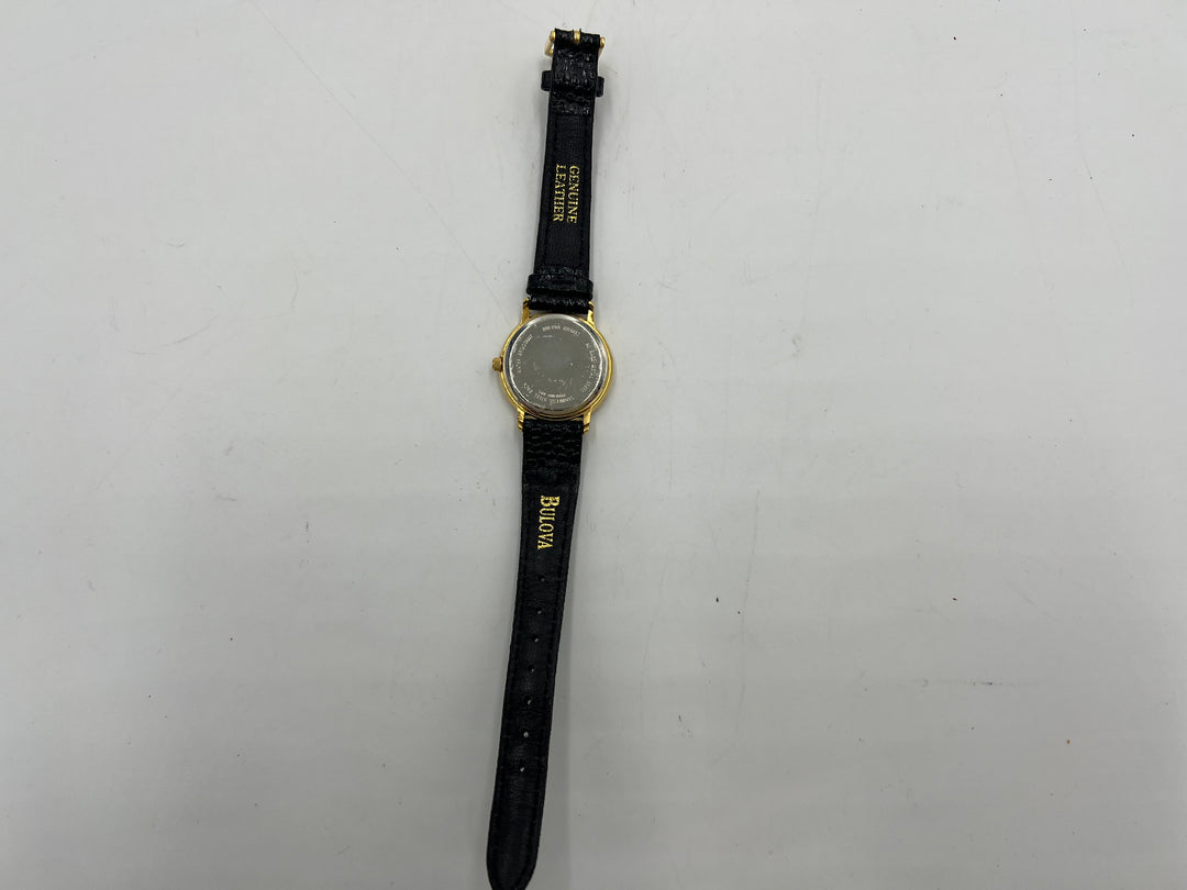 t901 Elegant Bulova Gold Tone Ladies Wrist Watch