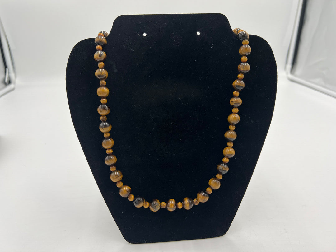 t910 Unique Tiger Eye Beaded Necklace 24in