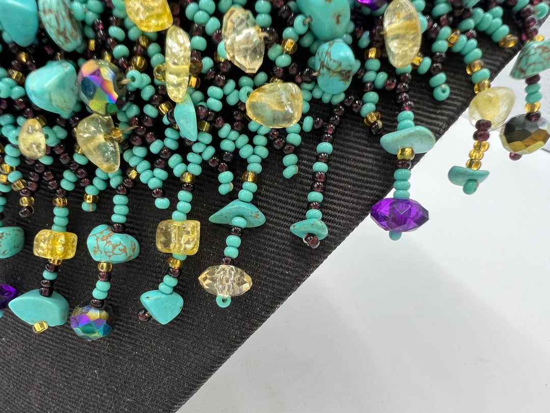 t918 Beautiful 18in Beaded Choker Necklace