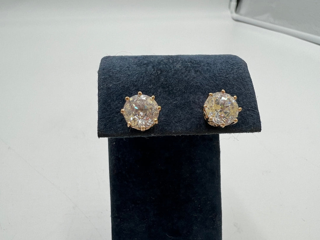 t920 Elegant Cubic Zirconia 925 Sterling Silver Stud Earrings