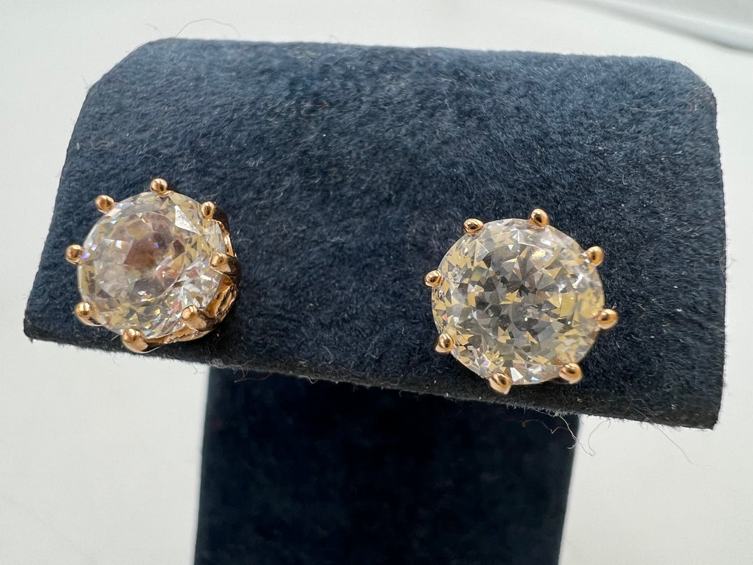 t920 Elegant Cubic Zirconia 925 Sterling Silver Stud Earrings