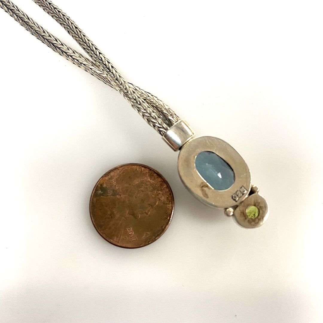 v939 Vintage Sterling Silver Blue Gemstone Pendant on Silver Chain Necklace 16"