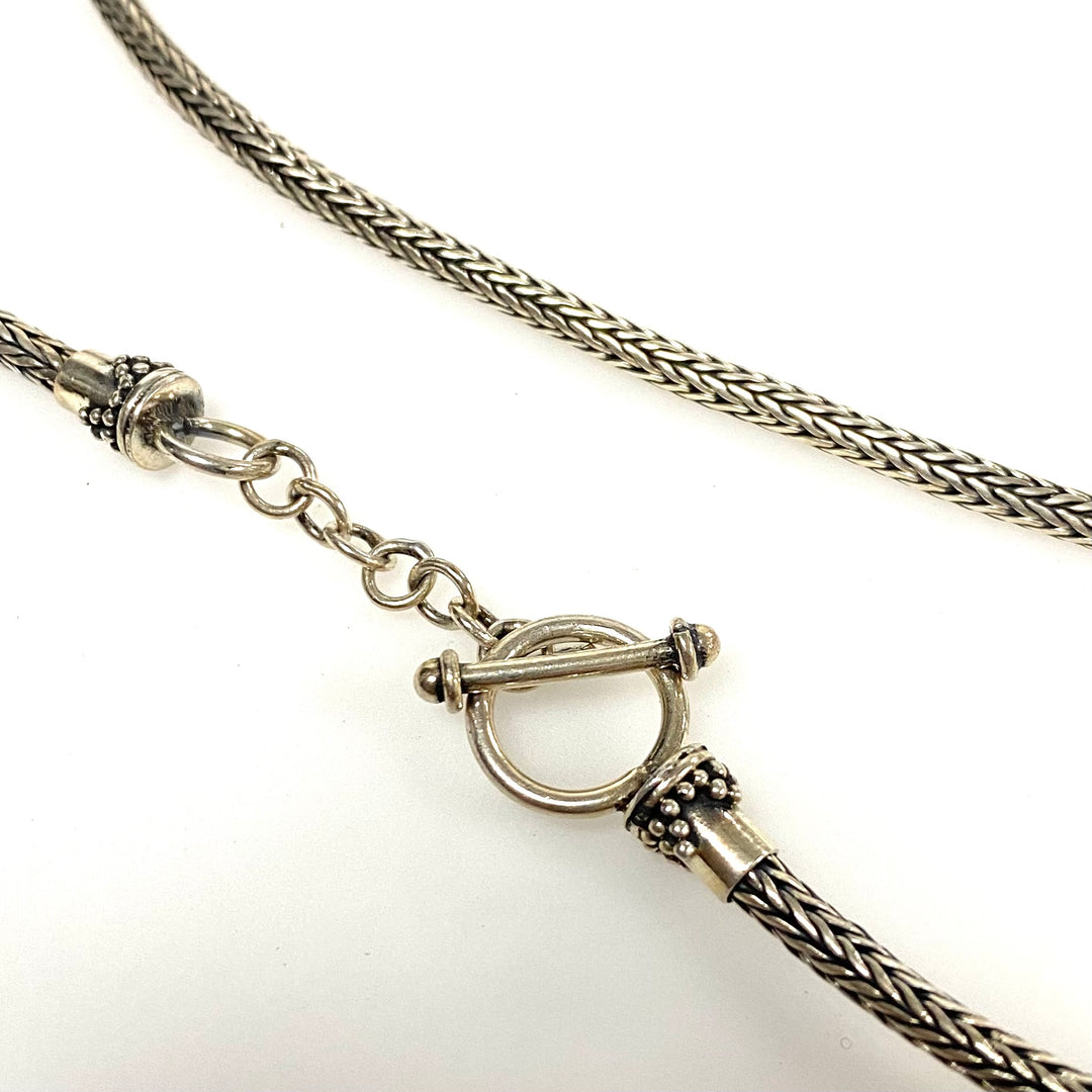 v939 Vintage Sterling Silver Blue Gemstone Pendant on Silver Chain Necklace 16"