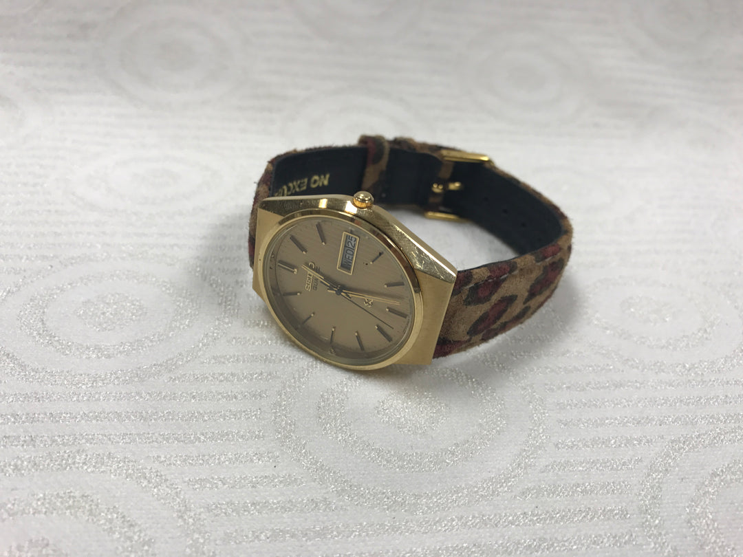a095 Vintage Original Seiko Stainless Steel Water Resistant Quarts Wrist Watch