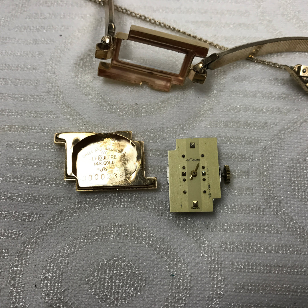a148 Vintage Original LeCoultre 14K Gold Mechanical Hand Winding Wrist Watch