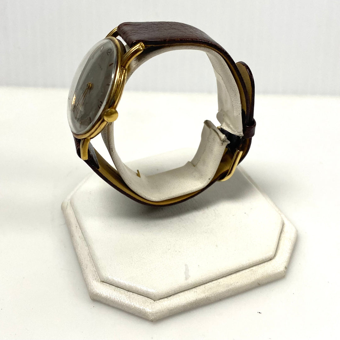 a159 Vintage Cyma Mechanical 18K Yellow Gold 15J Swiss Made Men's Wrist Watch