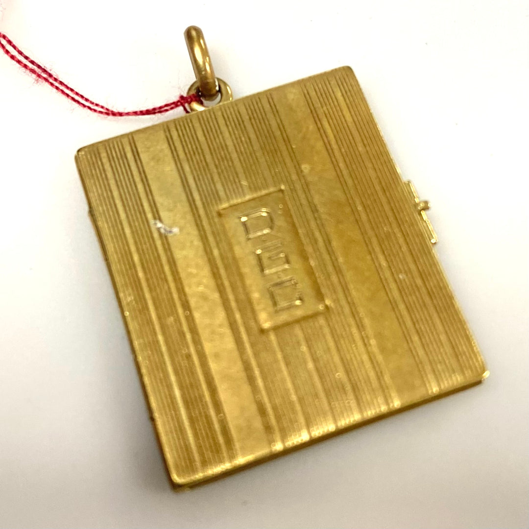 a407 Book Style 14k Yellow Gold Locket with Etched Stripes