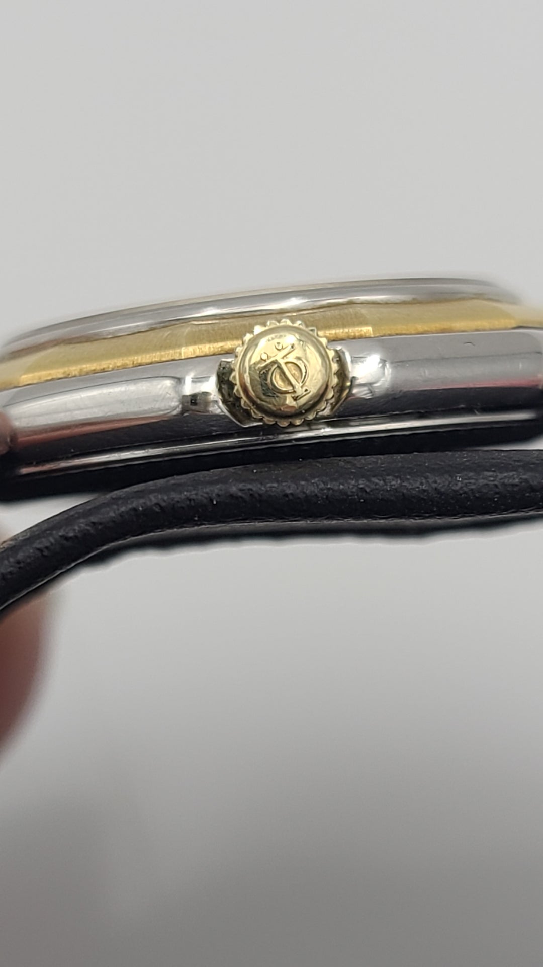 k951 Stylish Ladies Baume and Mercier Riviera Quartz Wristwatch