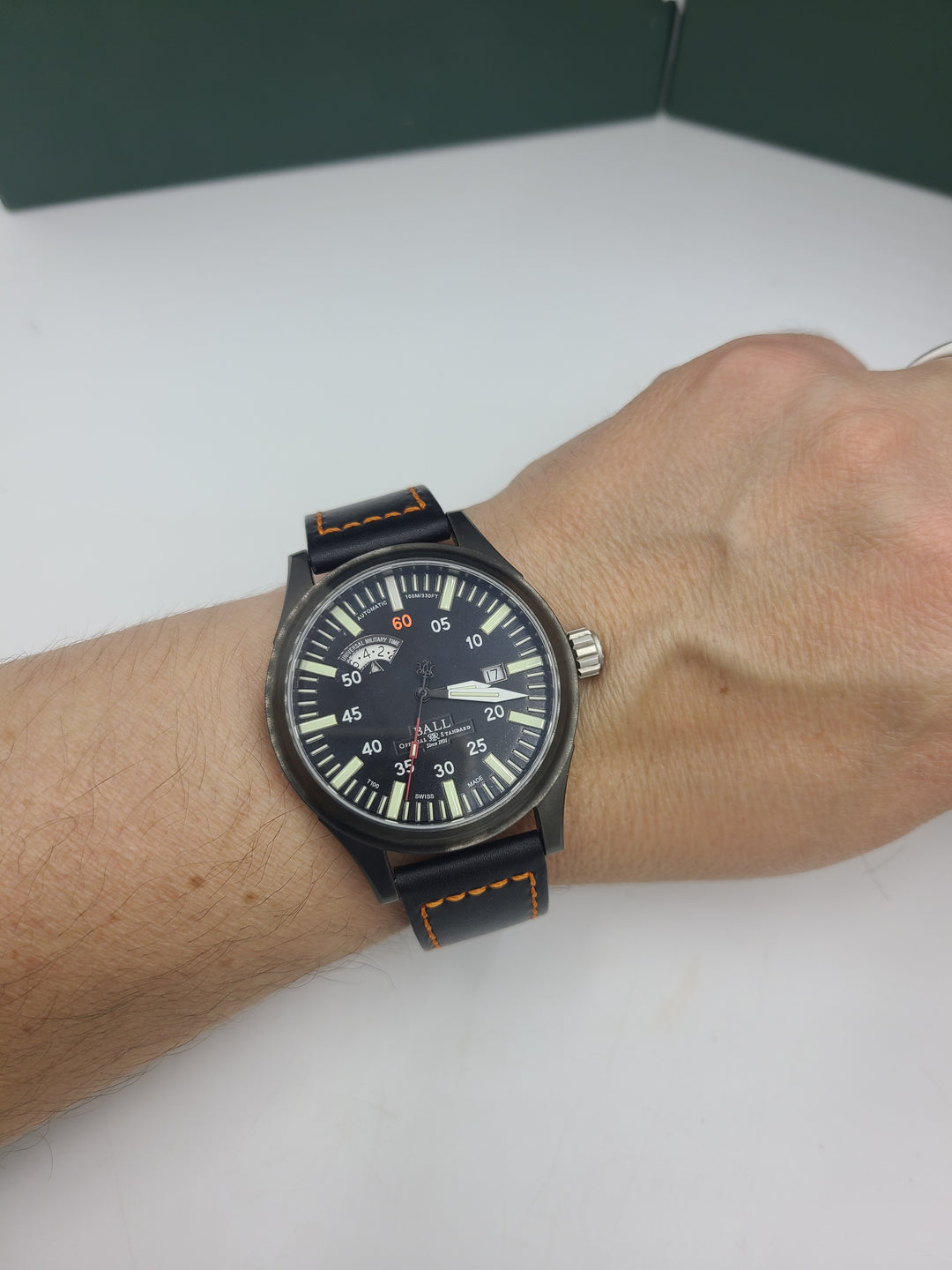 k691 Handsome Men's Automatic Ball Night Train Wristwatch