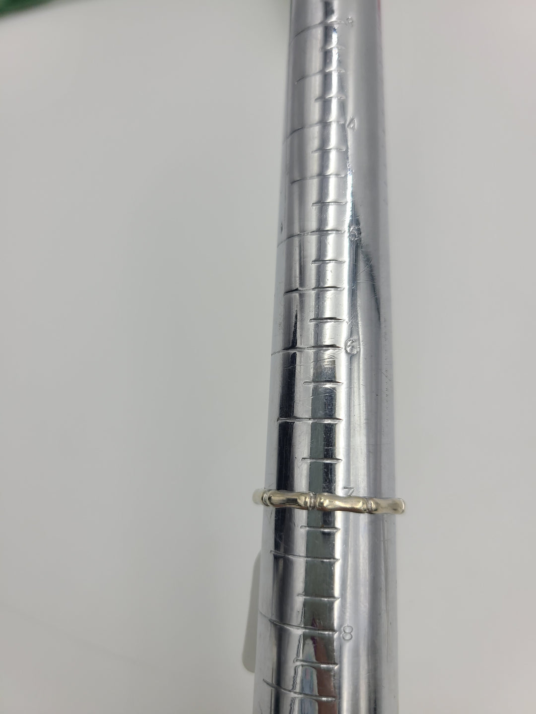 k807 Dainty 10kt White Gold Ladies Bamboo Band Size 7