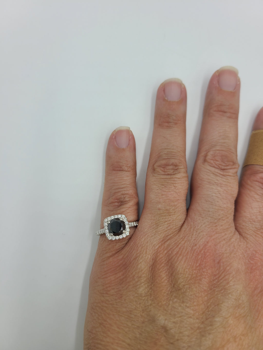 k670 Lovely Ladies 1.50cts Black Diamond Engagement Ring