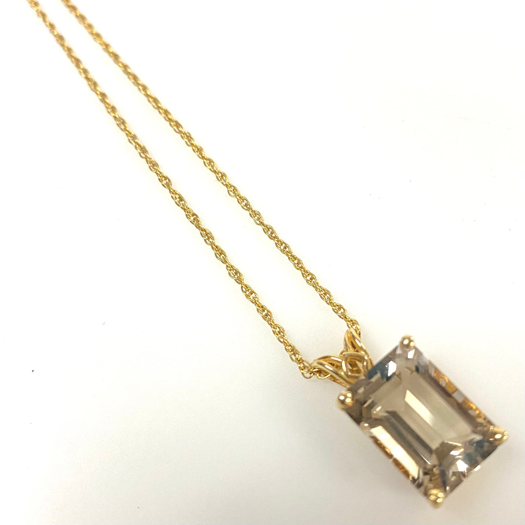 c328 Vintage 14K Yellow Gold Yellow Topaz Pendant 22" Long Link Chain Necklace