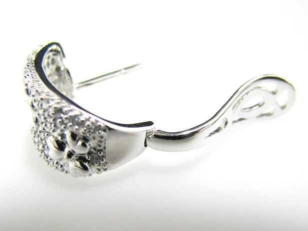 c907 Vintage 14k White Gold Pierced Earrings with Diamonds