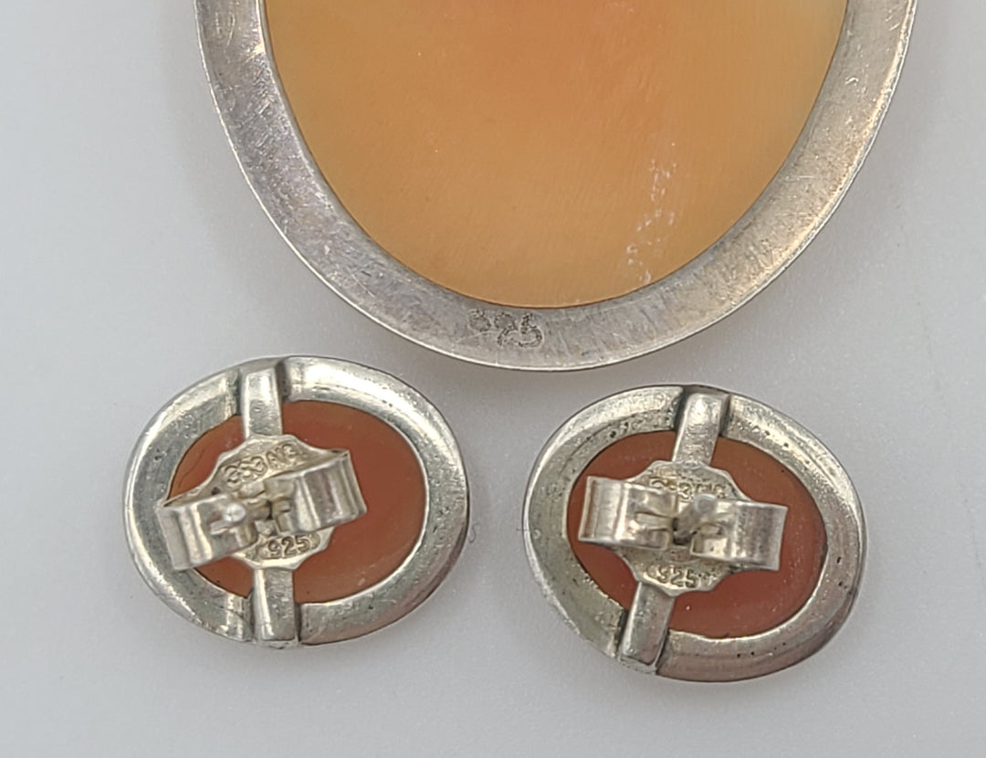 m673 Sterling Silver Cameo Earrings and Pendant Set