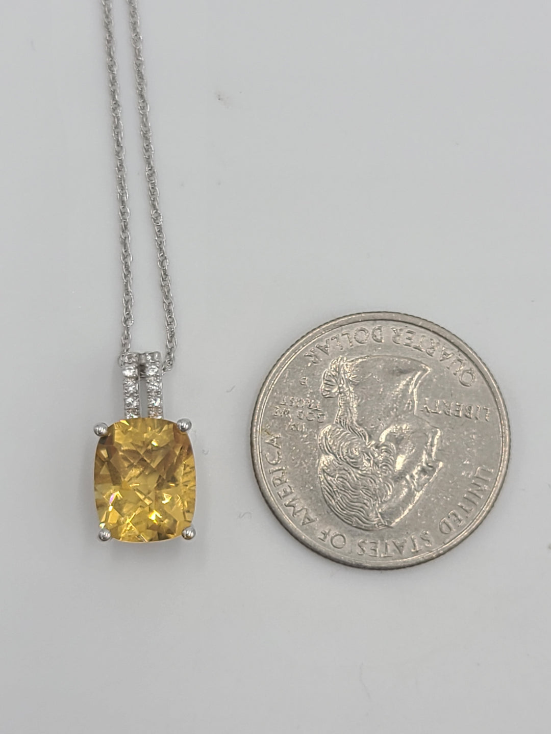 k656 Lovely Ladies Sterling Silver Citrine and Cubic Zirconia Pendant 18" Link Chain