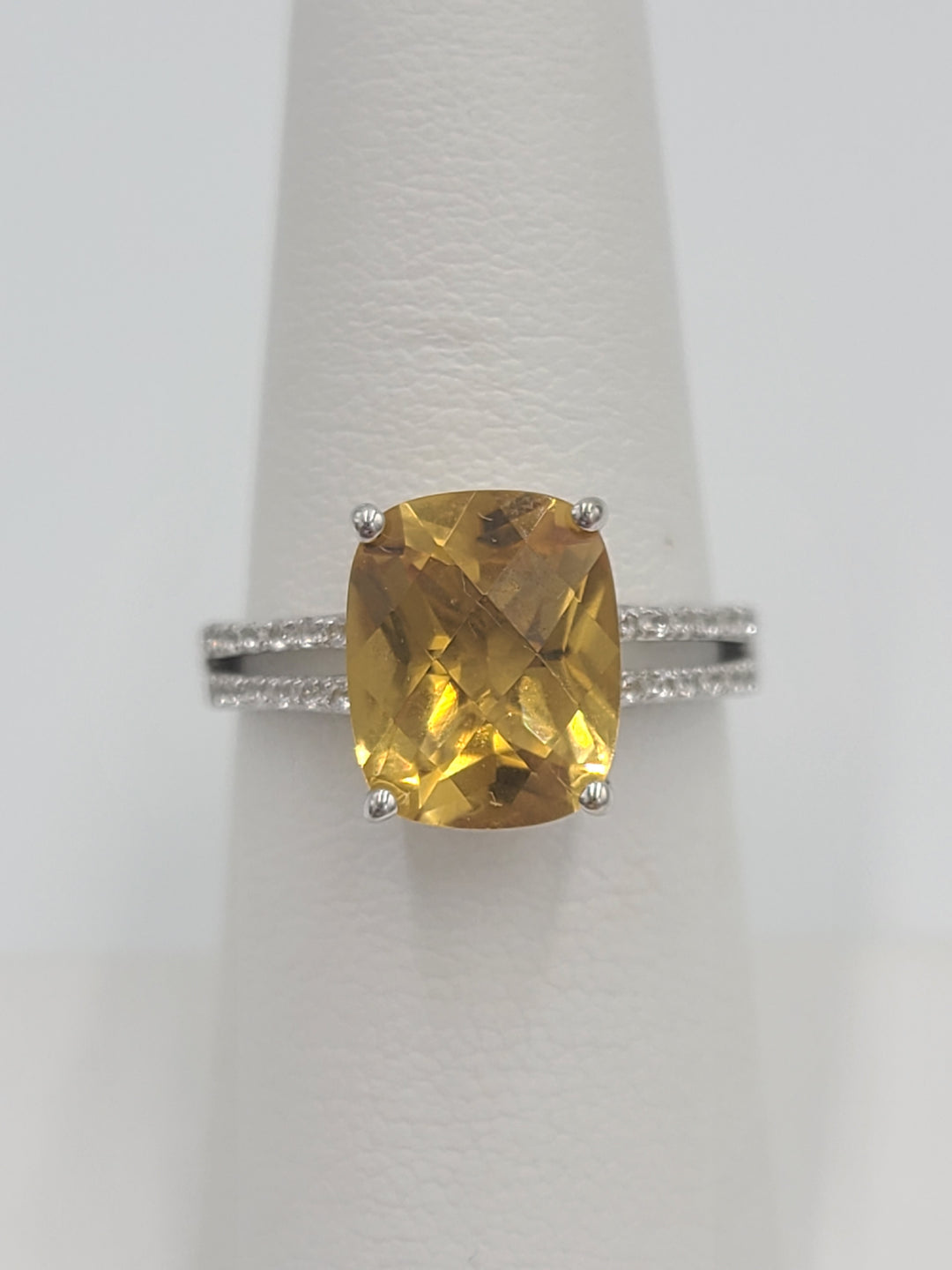 k655 Beautiful Ladies Sterling Silver Citrine and Cubic Zirconia Ring