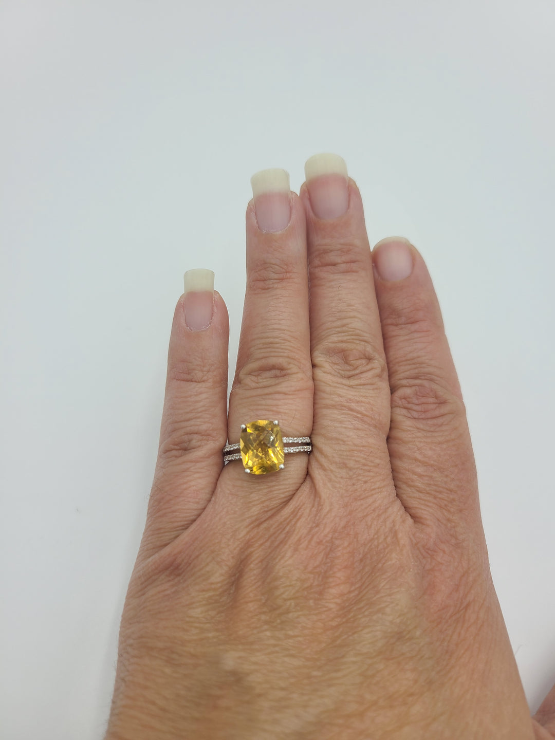 k655 Beautiful Ladies Sterling Silver Citrine and Cubic Zirconia Ring