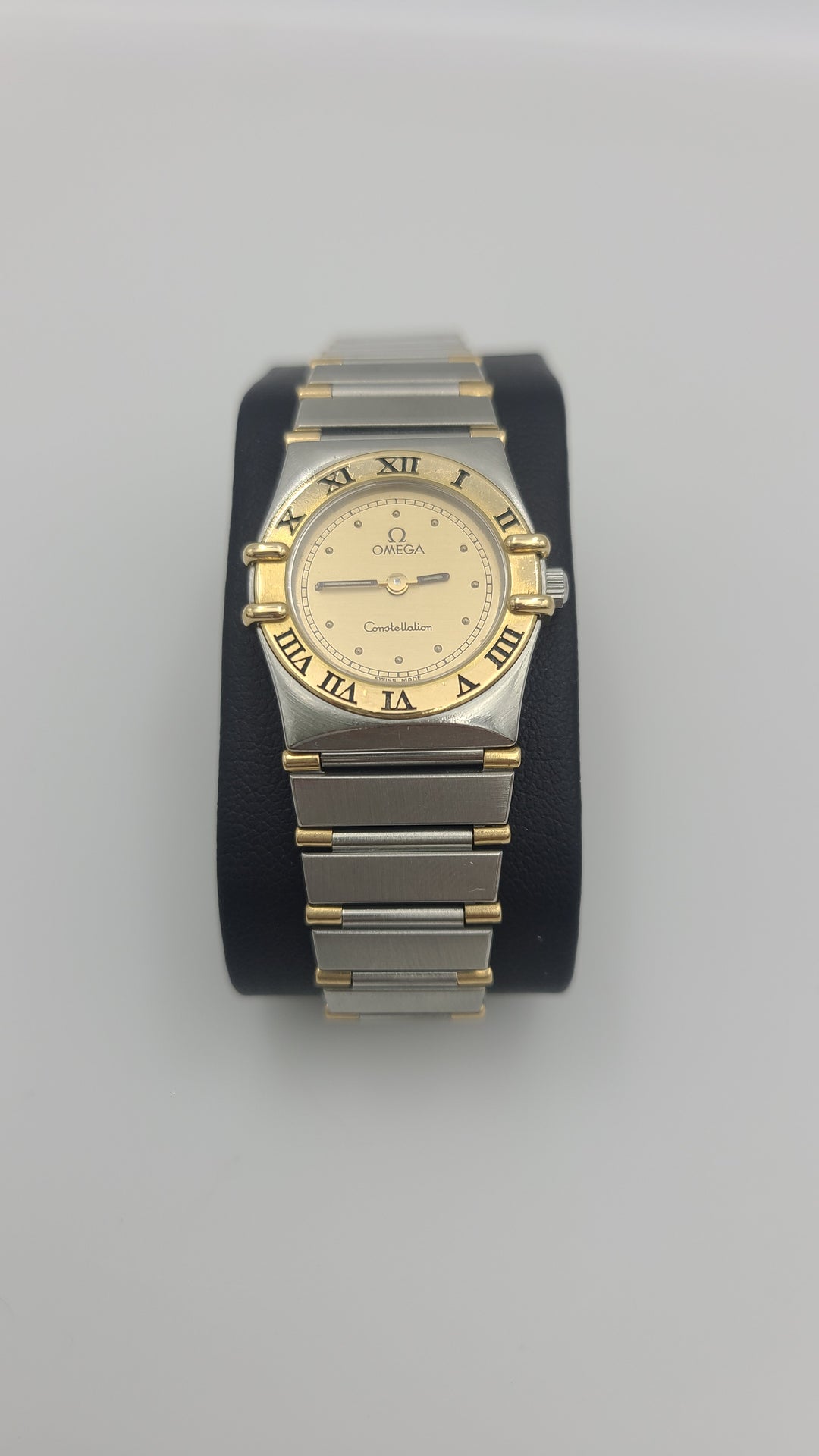 k950 Stylish Ladies Omega Constellation Quartz Wristwatch