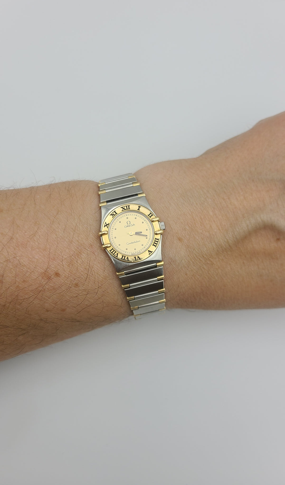 k950 Stylish Ladies Omega Constellation Quartz Wristwatch