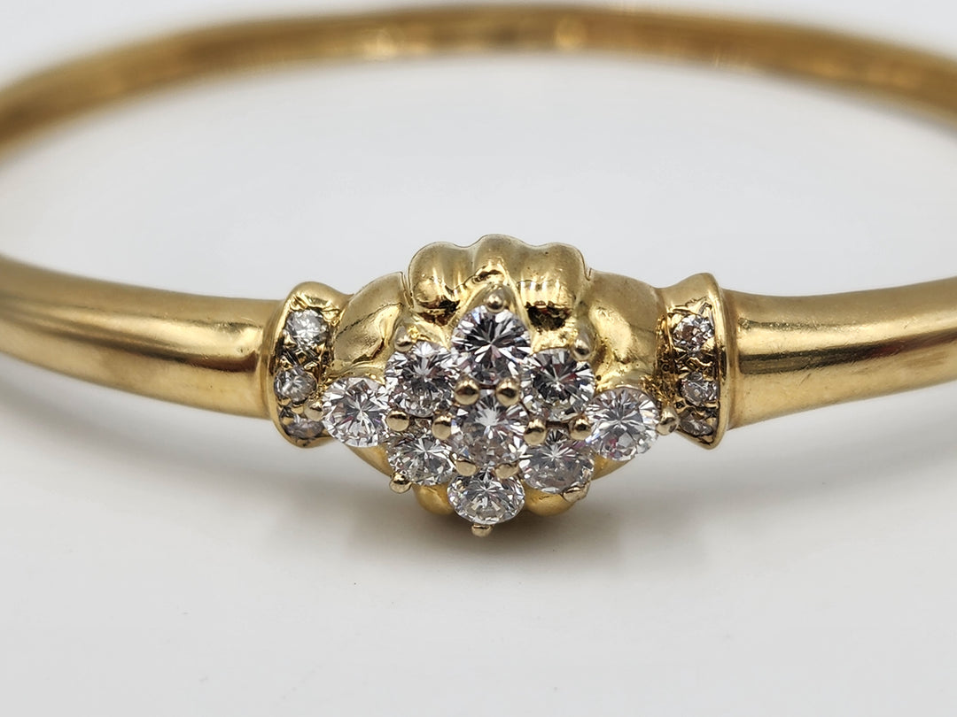e664 Vintage Ladies 14kt Yellow Gold Diamond Bangle Bracelet