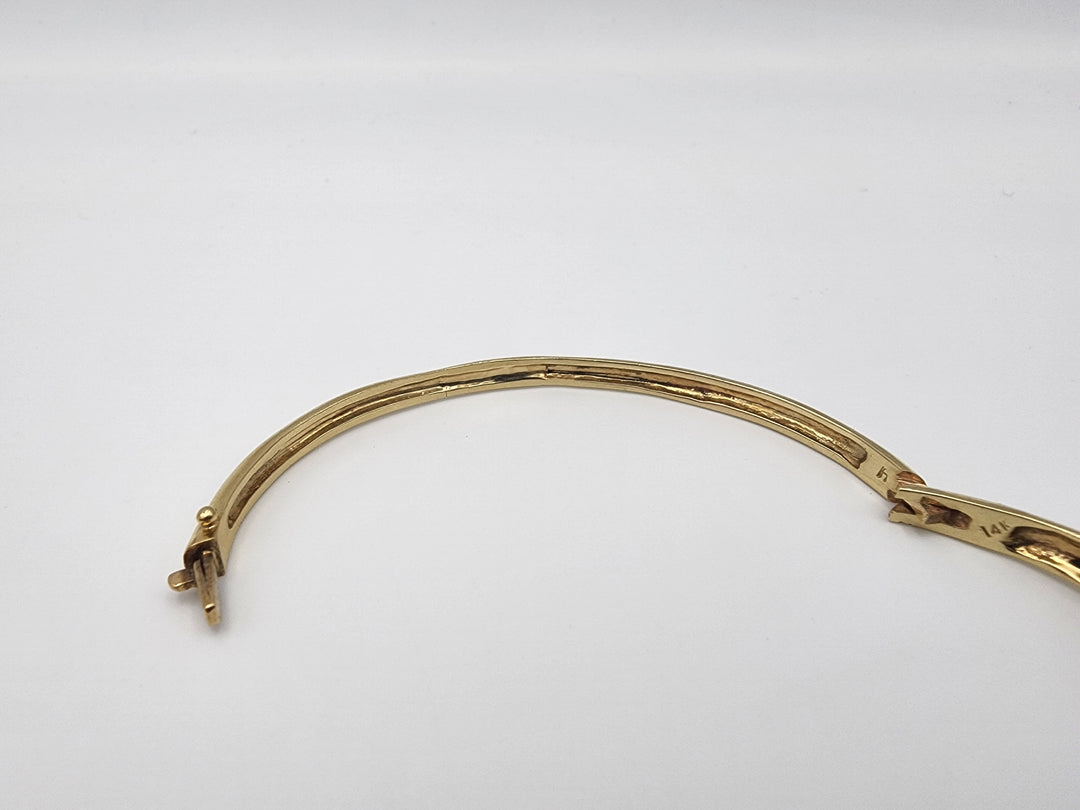 e664 Vintage Ladies 14kt Yellow Gold Diamond Bangle Bracelet