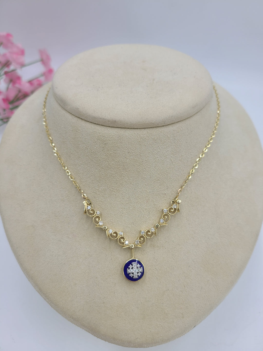 k744 Lovely 14kt Yellow Gold Anbinder Jerusalem 20" Link Necklace and Moveable Diamond and Enamel Pendant