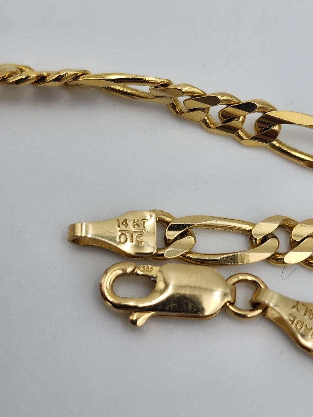 m711 Solid 20" 14kt Yellow Gold Unisex Figaro Necklace