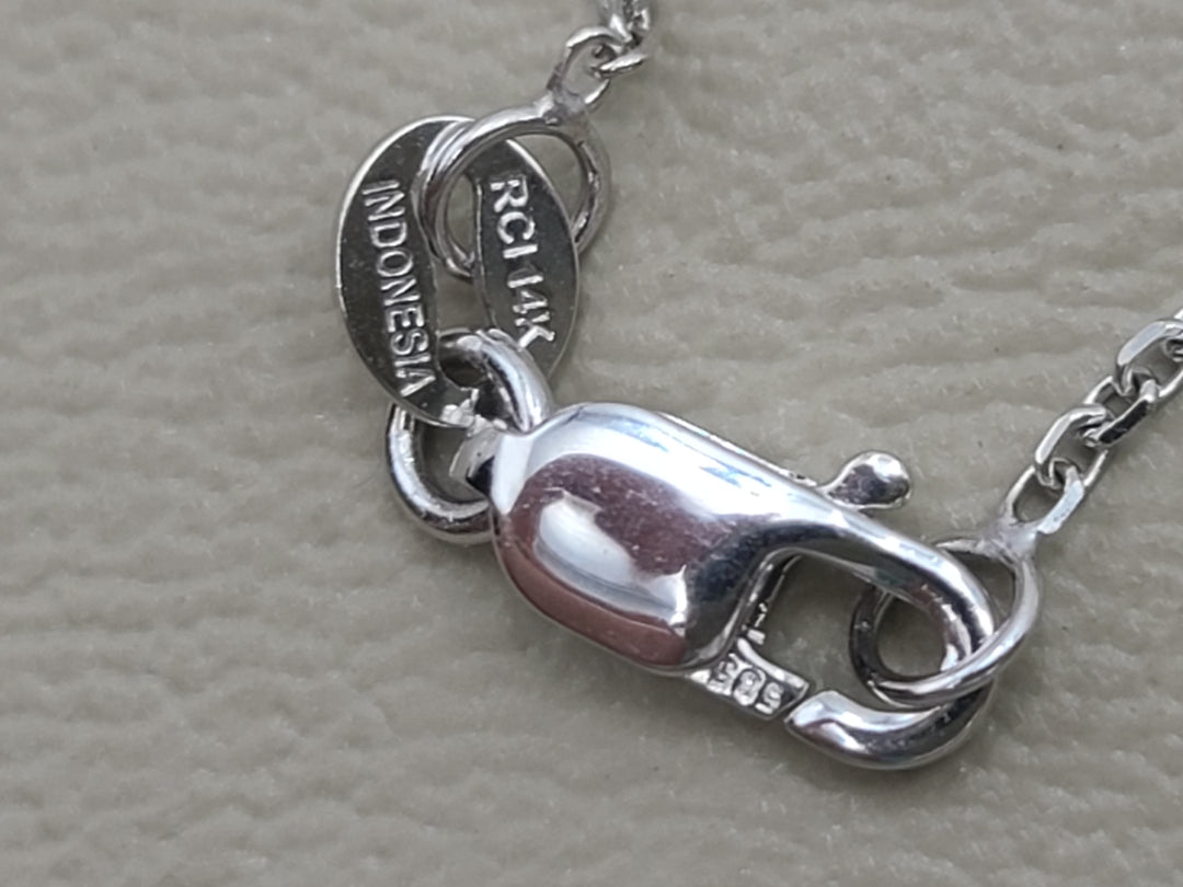 k900 Stunning Ladies 14kt White Gold Diamond Infinity Pendant and 18" Necklace