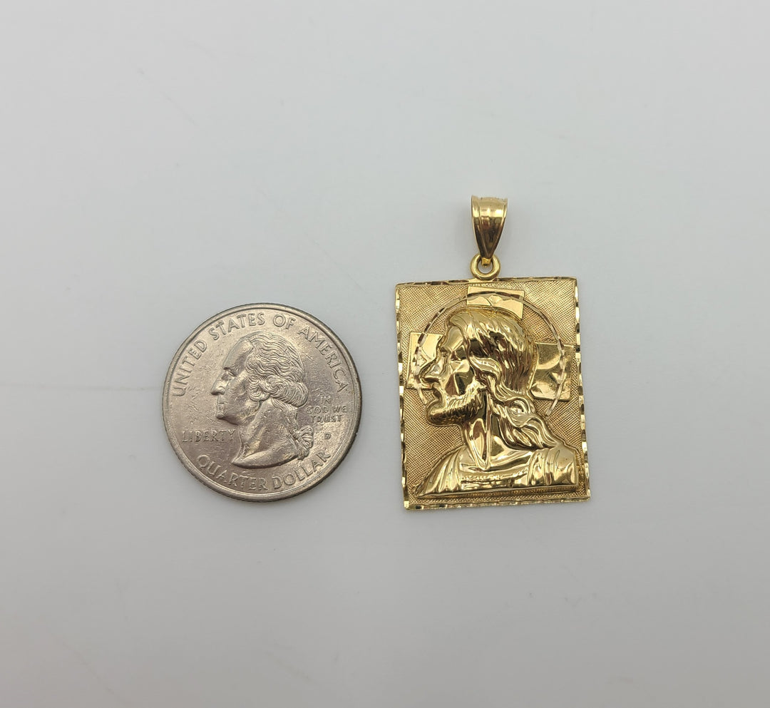 m679 Nice Unisex 14kt Yellow Gold Jesus and Bible Verse Pendant
