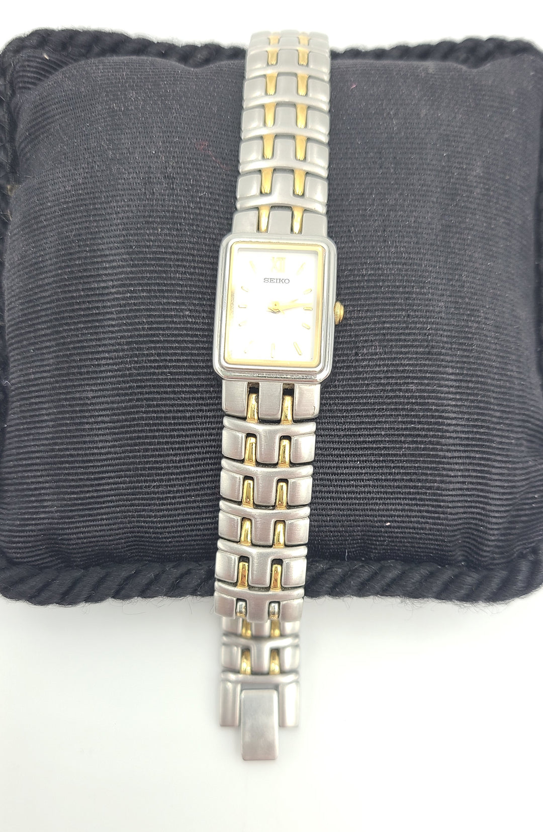 k986 Simple Ladies Two Tone Stainless Steel Seiko Quartz Wristwatch