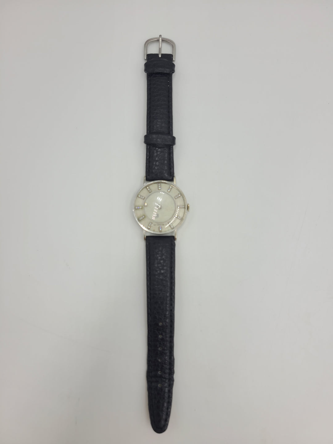 k750 Stylish Vintage Men's 14kt White Gold LeCoultre Mechanical Wristwatch