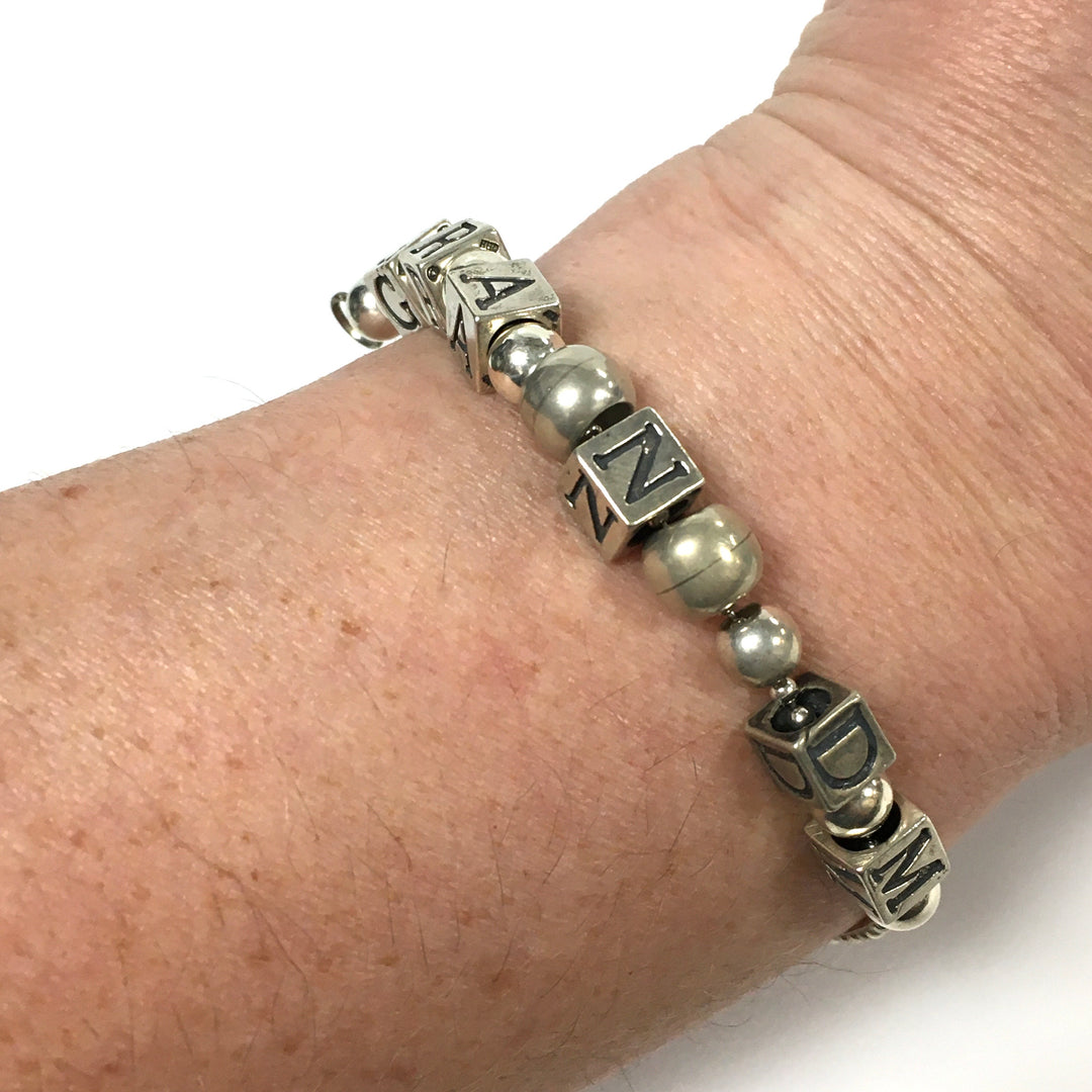 m739 Vintage 925 Sterling Silver Personalized Name Bracelet GRANDMA Letter Cubes