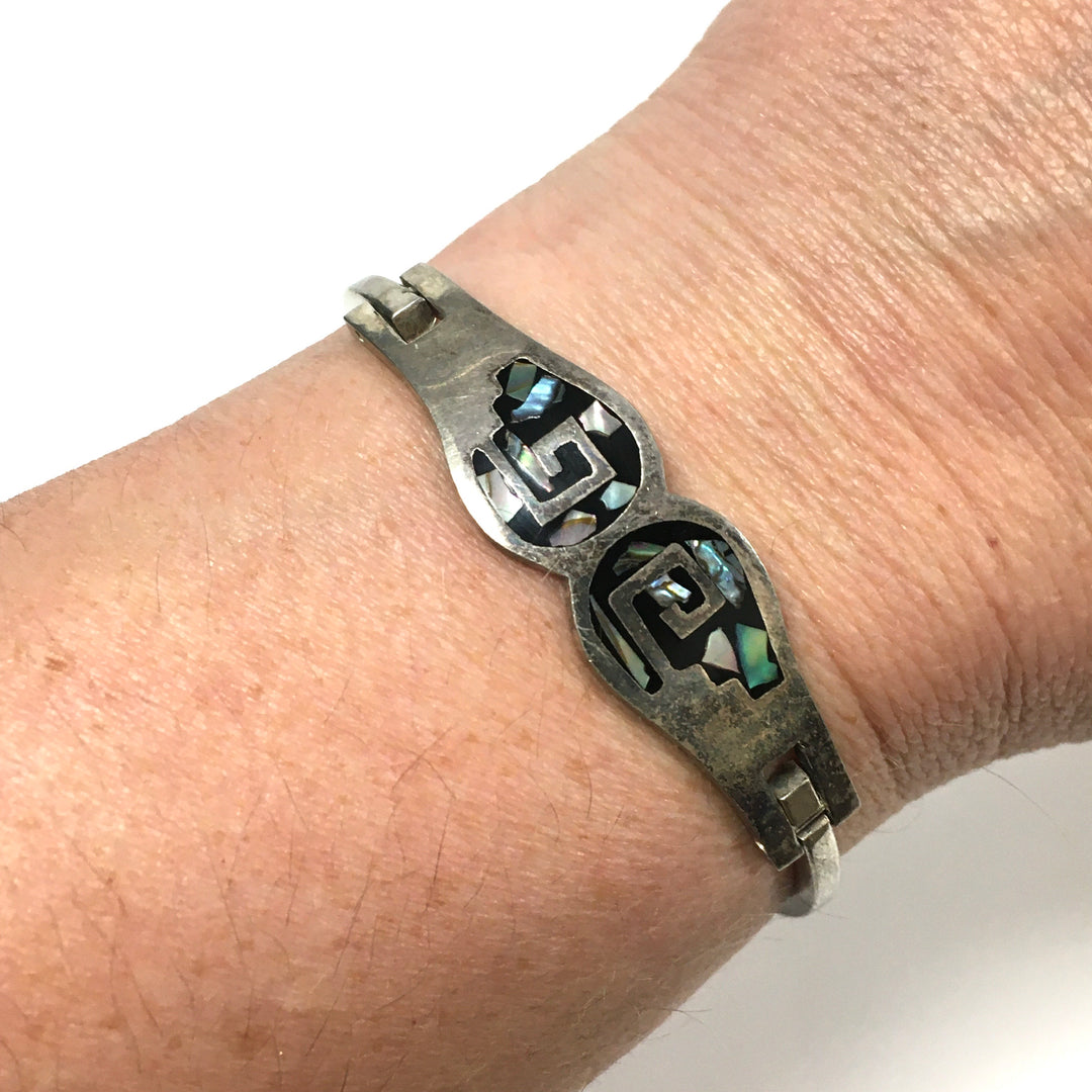 m740 Vintage Mexican Sterling Silver Darkened Mosaic Hinged Bangle Bracelet 7.25