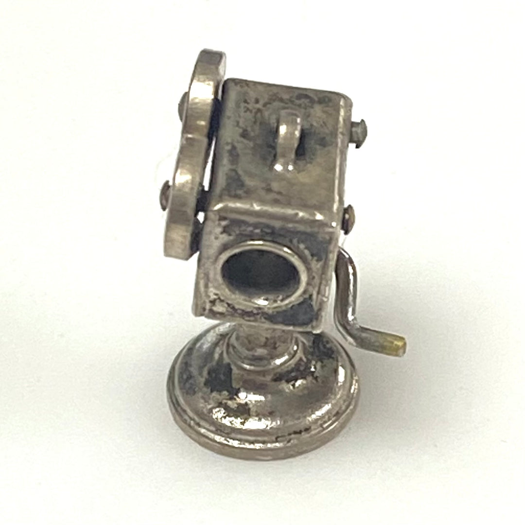m770 Vintage Sterling Silver Movie Camera Charm Pendant Three-dimensional Design