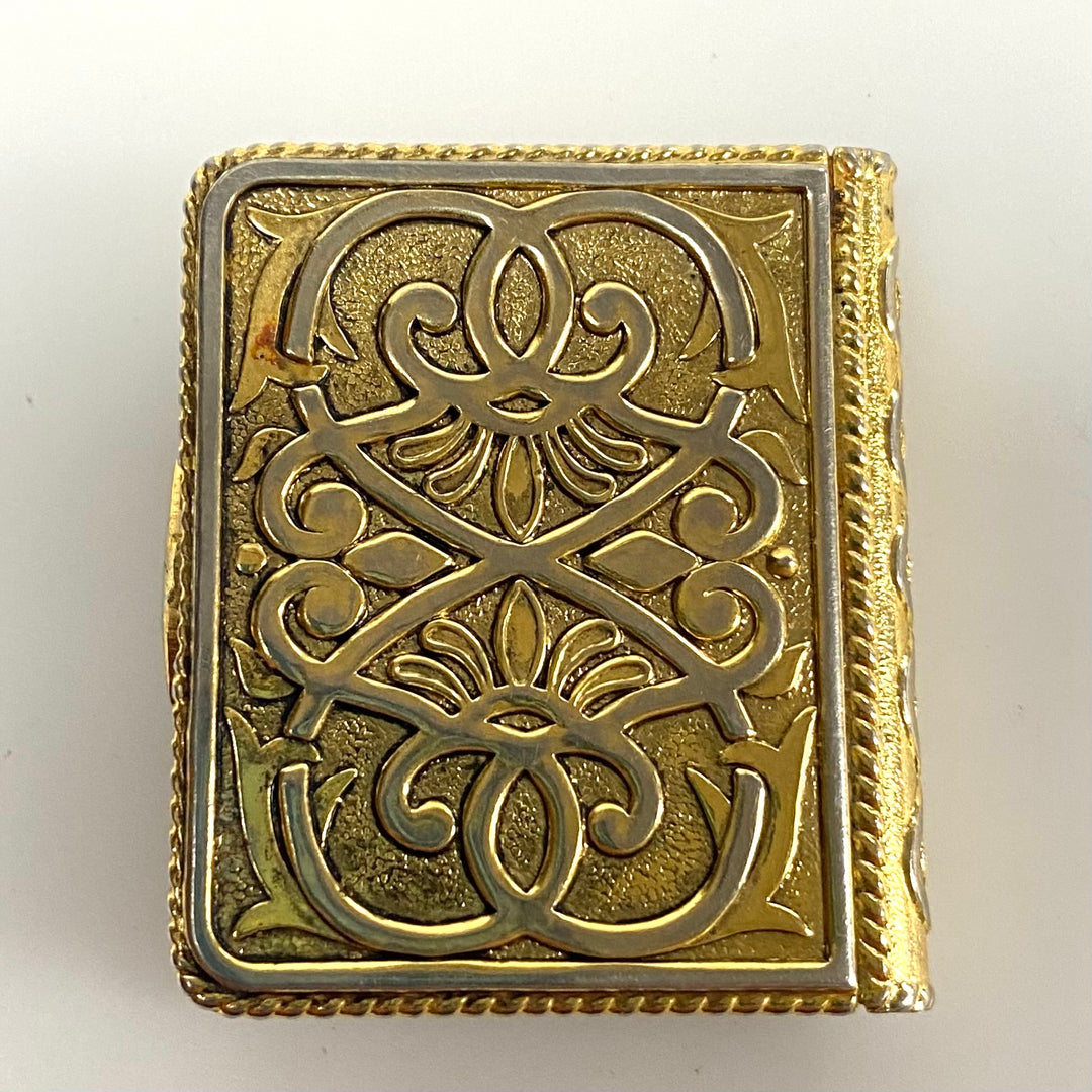 m790  Vintage 1971 Avon "Memory Book" Solid Perfume Compact Collectible Souvenir