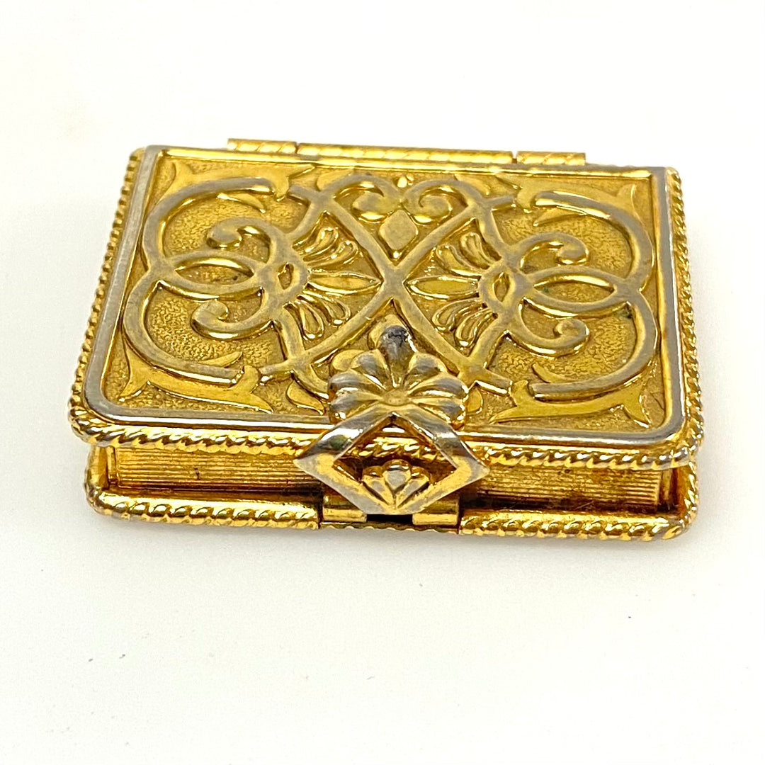 m790  Vintage 1971 Avon "Memory Book" Solid Perfume Compact Collectible Souvenir