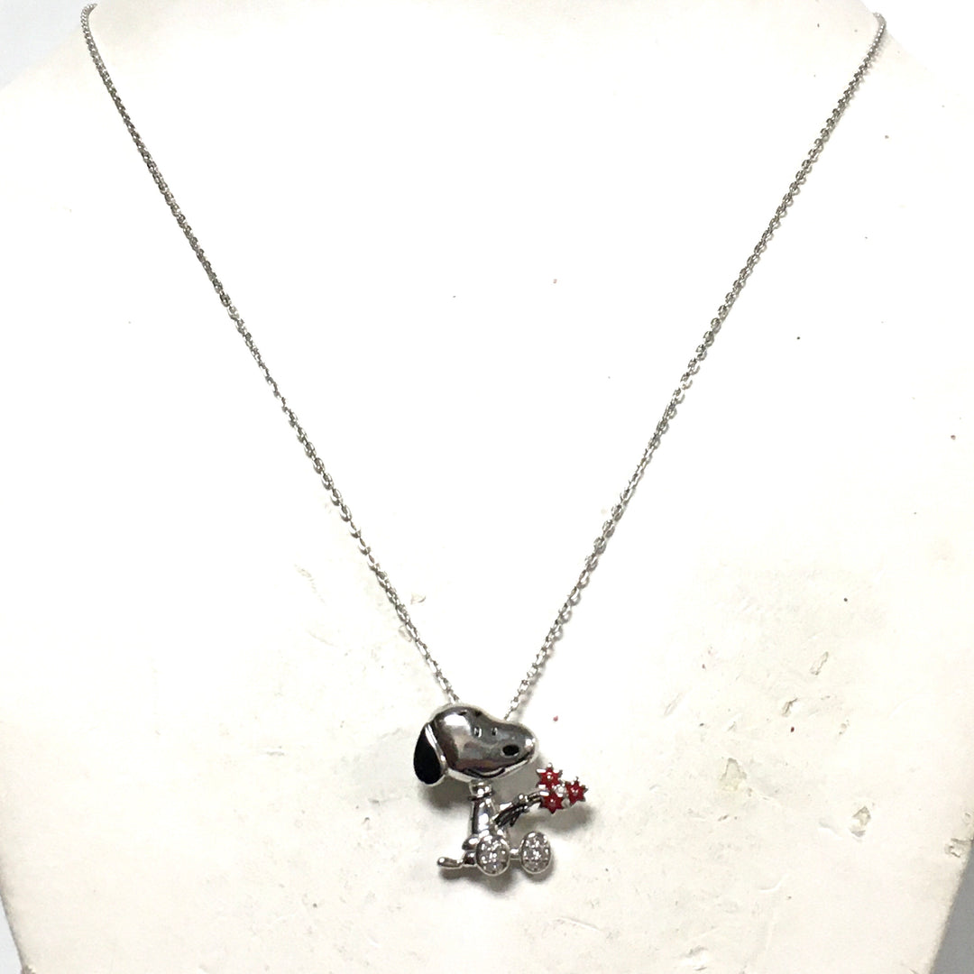 m798  Sterling Silver 17" Necklace & Peanuts Snoopy Pendant Crystal-paved Feet
